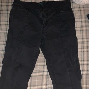 Size 10 color black pants brand new
